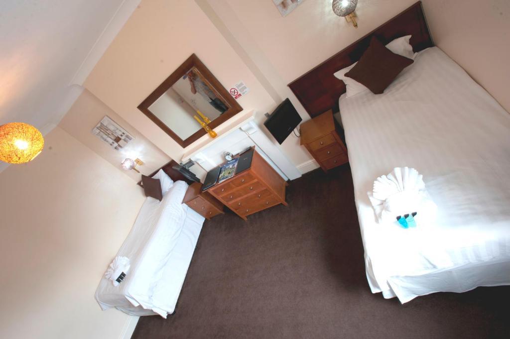 The Caribbean Hotel Doncaster Room photo